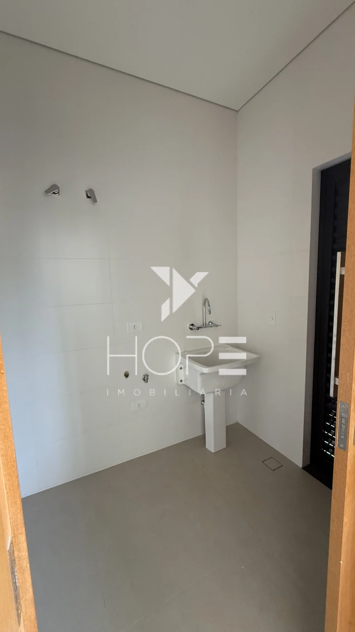 Imagens do imóveis SOBRADO NOVO DE ALTO PADRÃO NO COND. ARAÇARI - PARQUE TAUÁ