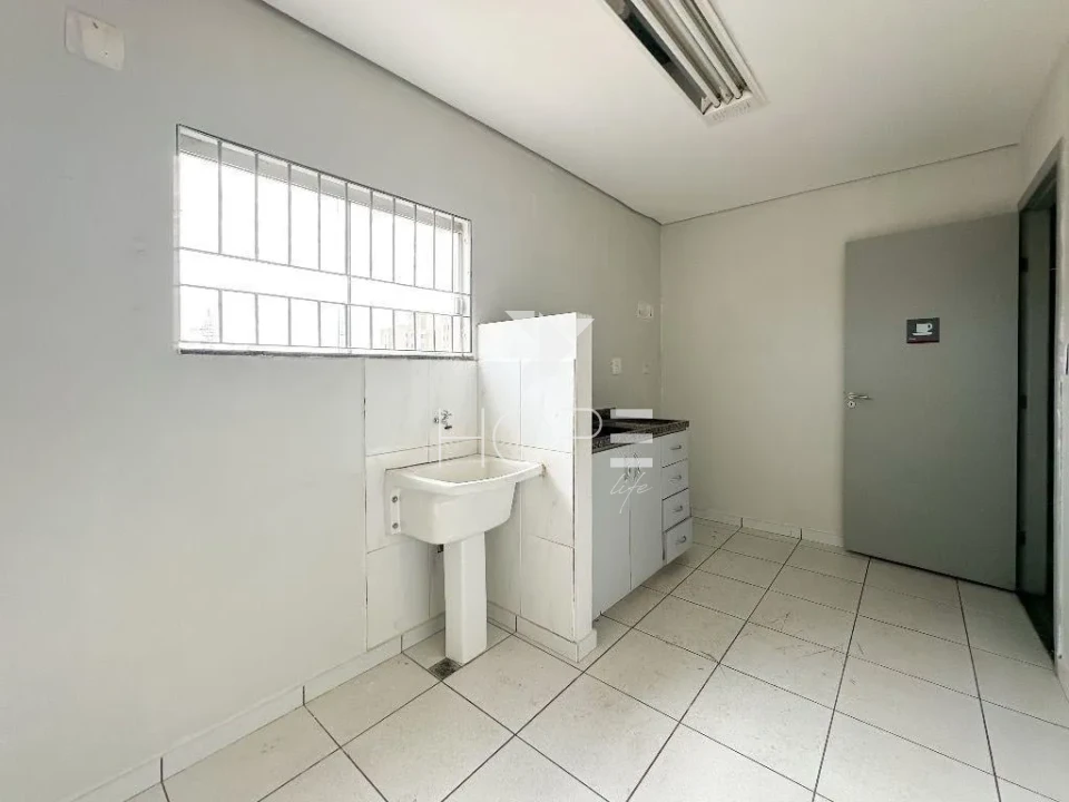 Imagens do imóveis Ponto comercial para locação com 370 m² - 10 vagas - antiga agência bancária - Av. São João - Antares - Londrina PR