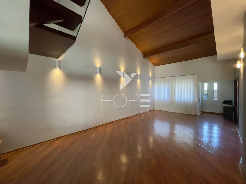 Sobrado em Condomínio à Venda – 261m² – 3 Quartos (1 Suíte) – Vale das Araucárias – Parque Residencial Alcântara – Zona Sul – Londrina/PR