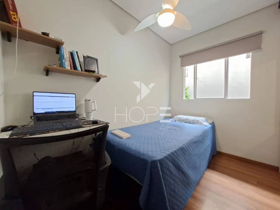 Imagens do imóveis Casa à venda com 190 m² - 4 quartos - 2 banheiros - edícula - 3 vagas - Zona Leste - Proximo ao Aeroporto - Londrina PR