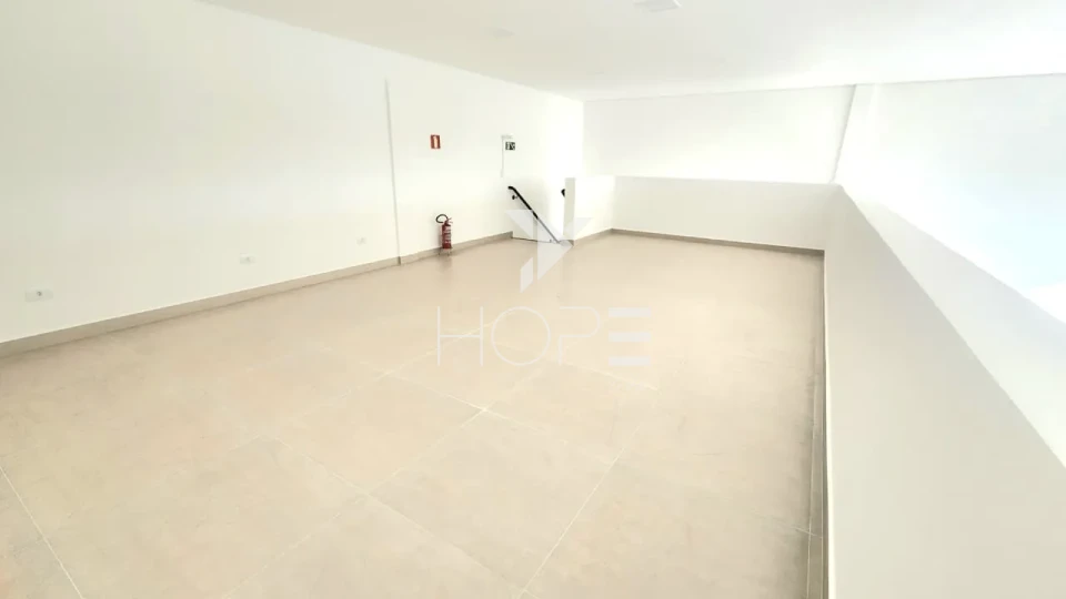 Imagens do imóveis SALA/ LOJA comercial para alugar - 160m² com mezanino - no Jardim Ecoville Cambé