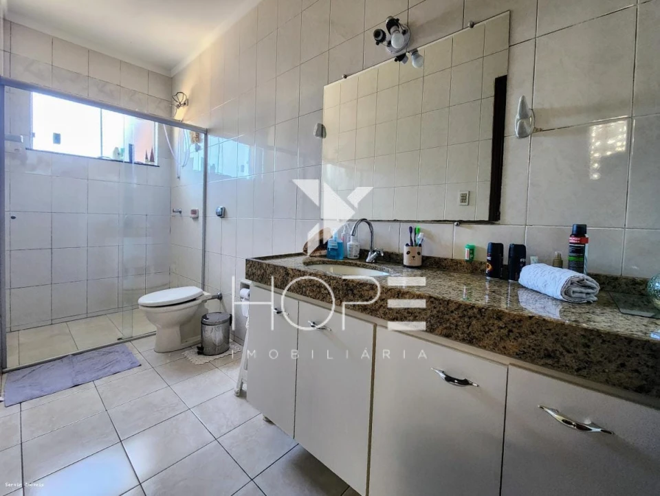 Imagens do imóveis Casa à venda com 191 m² - 3 quartos - suíte - 3 vagas - planejados - Parque Residencial Manela - Cambé PR