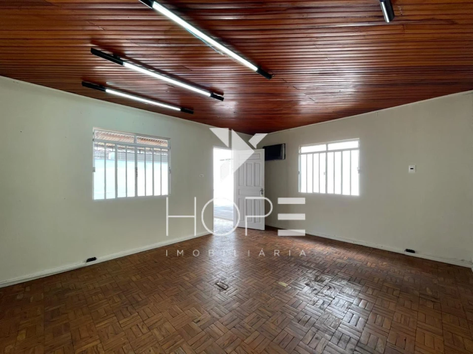 Sobrado Comercial e Residencial para Venda e Locação – 5 Quartos (2 Suítes) – Centro – Londrina/PR 