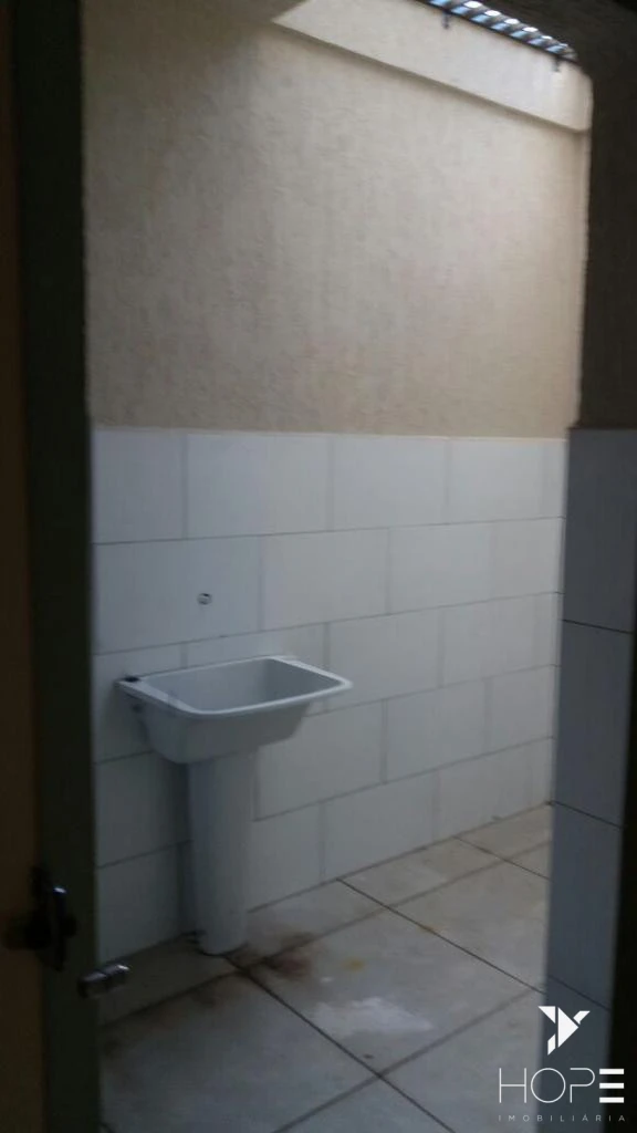 Imagens do imóveis Sobrado à venda – 145m² – 3 quartos com suíte – Conjunto Padre Bernardo Merckel – Arapongas/PR