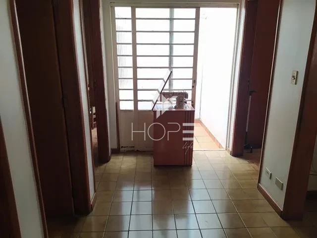 Imagens do imóveis Casa à venda com 250 m² - 3 quartos - 2 vagas - edícula - próximo ao Hospital Evangélico - Jardim Londrilar - Londrina PR