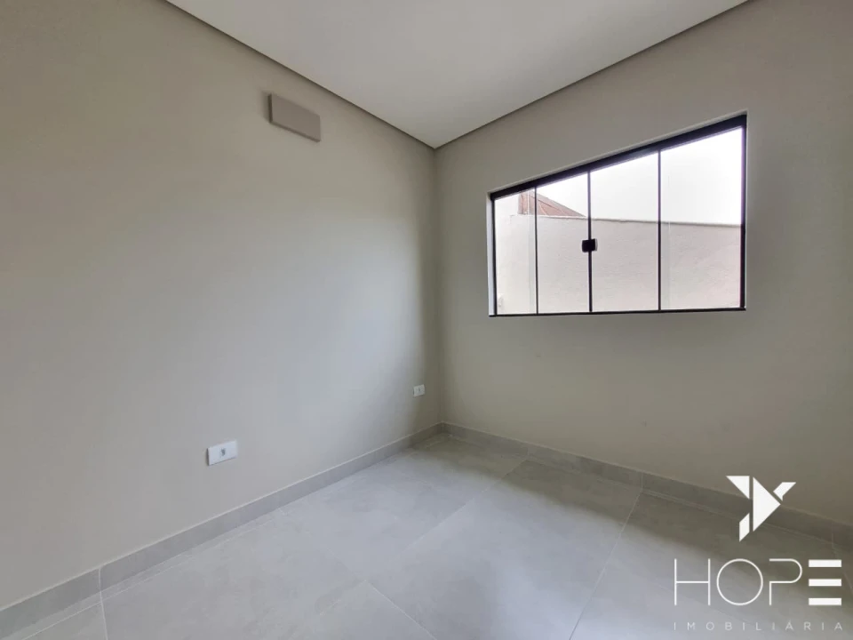 Imagens do imóveis Casa geminada assobradada à venda – 180m² – 3 Quartos com suíte – Conjunto Semiramis Barros Braga – Londrina/PR