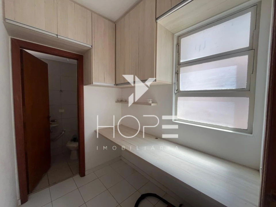 Imagens do imóveis Apartamento à Venda - 98 m² - Residencial Ilha do Sol - Região Central de Londrina PR - Sala Ampla com Sacada