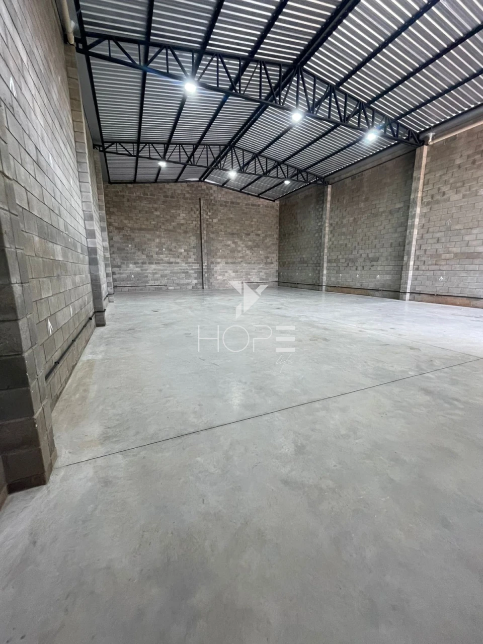 Imagens do imóveis Barracão à venda com 252 m² - 2 banheiros - Avenida dos Estudantes - San Rafael - Ibiporã/PR