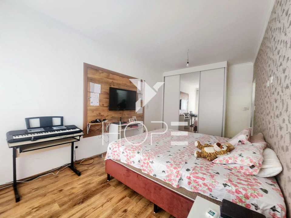 Casa com Edícula à Venda na Região Central de Londrina – Vila Larsen I / Vila Brasil