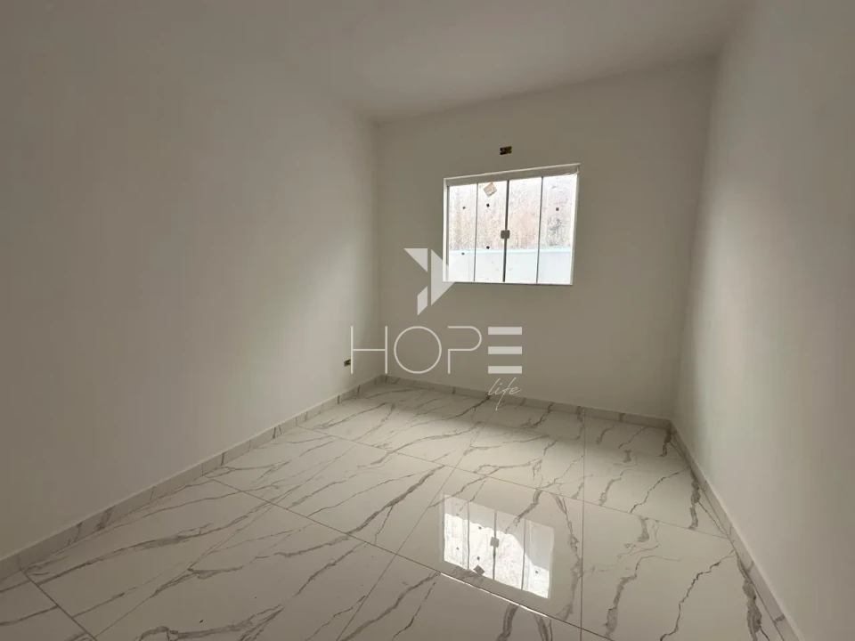 Imagens do imóveis Casa à venda com 2 quartos (1 suíte) e terreno de 180 m² no Jardim Colúmbia – Zona Oeste – Londrina/PR