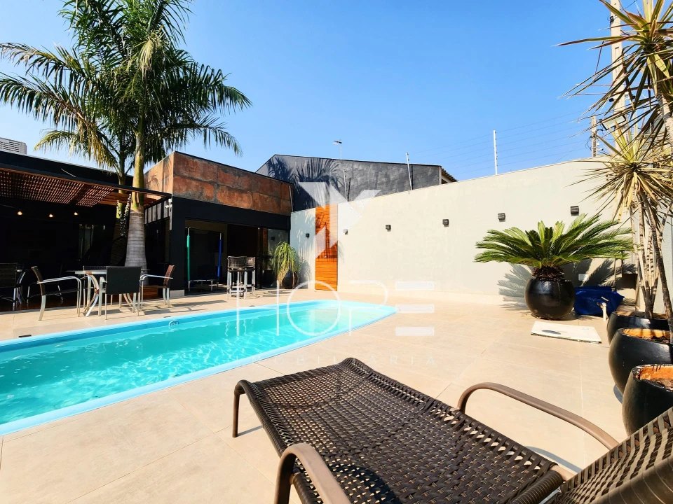 Imagens do imóveis Imóvel Comercial de Alto Padrão com Piscina e Espaço Gourmet à Venda em Cambé – Jardim do Café