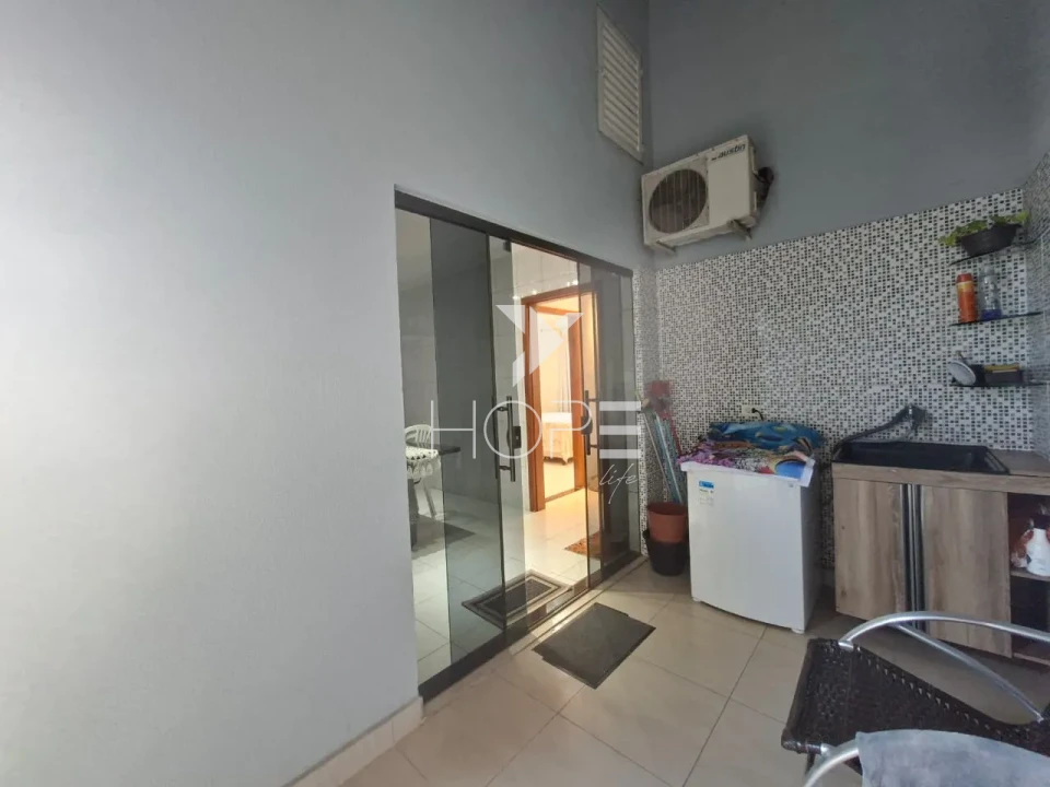 Imagens do imóveis Casa à venda com 70.30m² - 3 quartos - 2 banheiro - 2 vagas  - Chácara Manella - Cambé PR