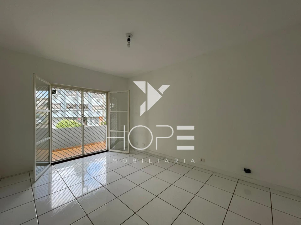 Sobrado Comercial e Residencial para Venda e Locação – 5 Quartos (2 Suítes) – Centro – Londrina/PR 