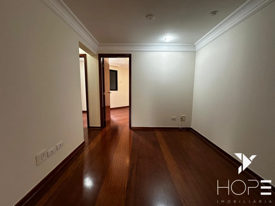 Apartamento à venda – 185 m² – Condomínio Bosque Wilmar Berbet – Gleba Fazenda Palhano – Londrina/PR