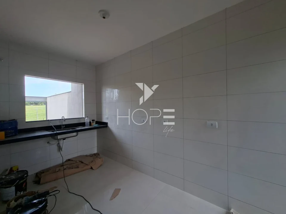 Imagens do imóveis Casa Geminada à venda com 71 m² - 3 quartos - 1 suíte - Jardim Montecatini - Zona Leste - Londrina PR
