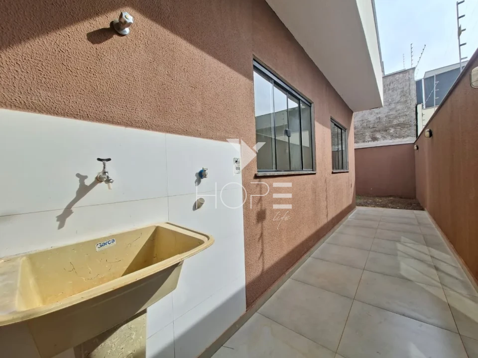 Imagens do imóveis Casa geminada para locação com 73 m² - 2 quartos - Conjunto Farid Libos - Zona Norte - Londrina PR