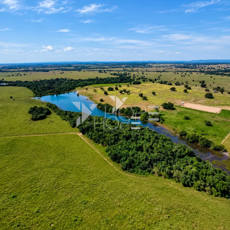 Imagens do imóveis Fazenda à Venda – Mundo Novo/GO