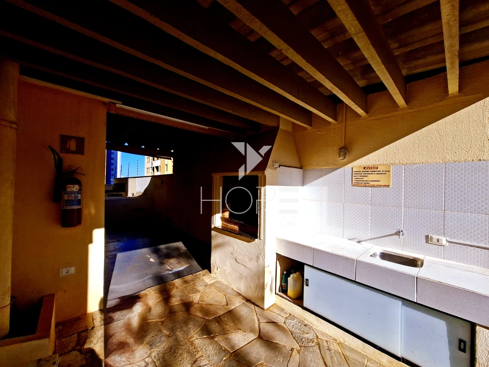 Imagens do imóveis Edifício Portal dos Jardins - apartamento à venda  77 m² - 3 quartos - 1 suíte - sol da manhã - próximo à Av. Tiradentes - Londrina PR