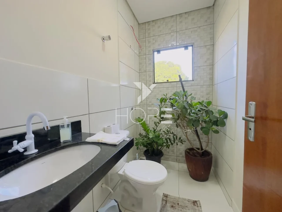 Imagens do imóveis Casa geminada à venda com 2 quartos e suíte na Gleba Esperança – Zona Oeste – Londrina/PR