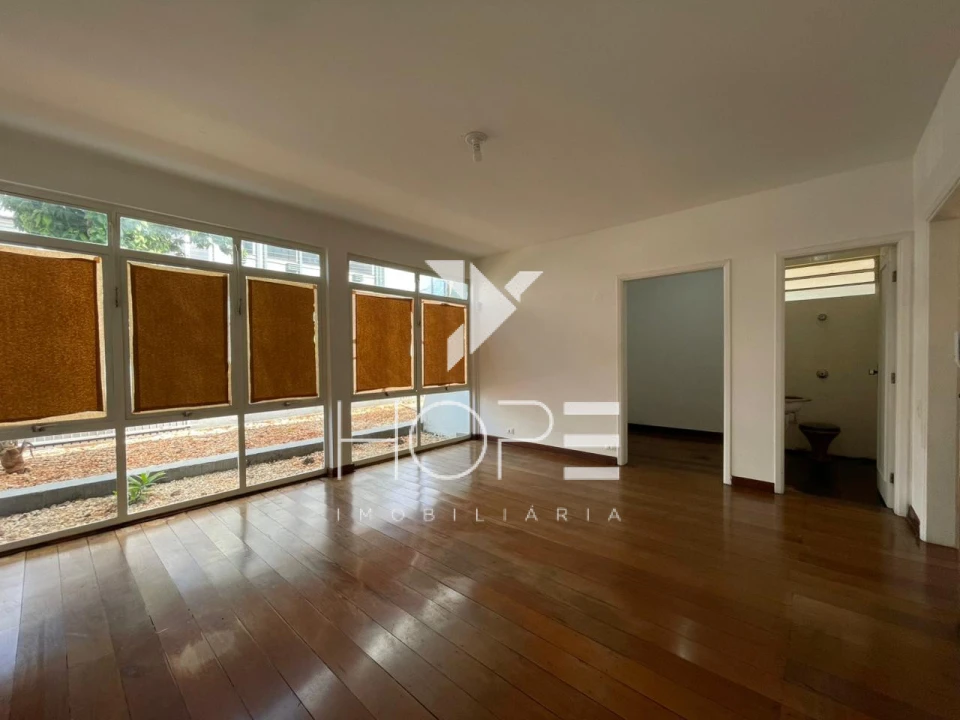 Sobrado Comercial e Residencial para Venda e Locação – 5 Quartos (2 Suítes) – Centro – Londrina/PR 