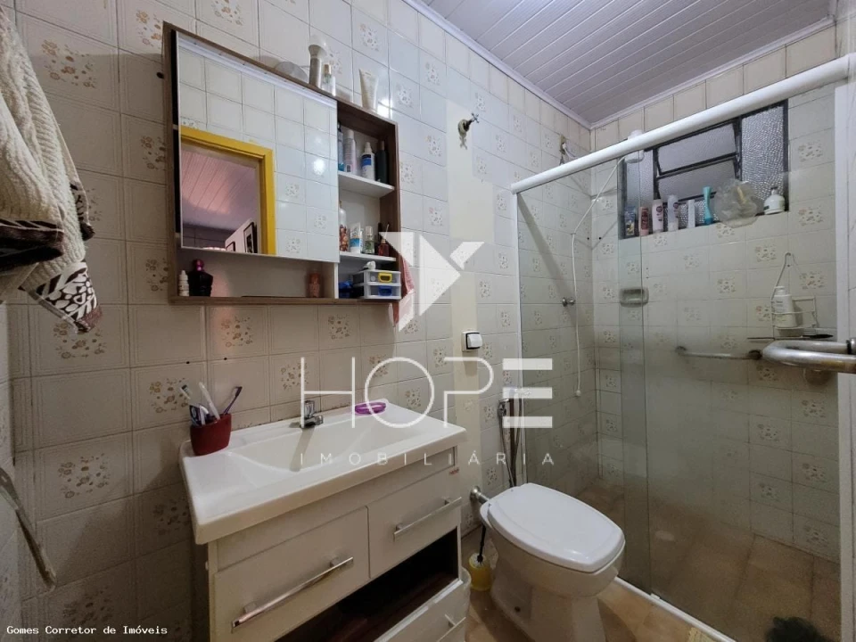 Imagens do imóveis Casa com Edícula à Venda na Zona Norte de Londrina – Conjunto Semiramis