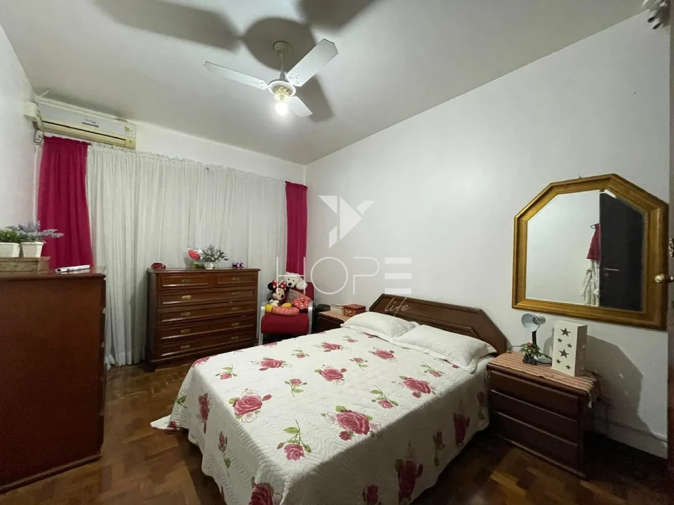 Casa à Venda – 167 m² – 4 Quartos – Petrópolis – Região Central – Londrina/PR