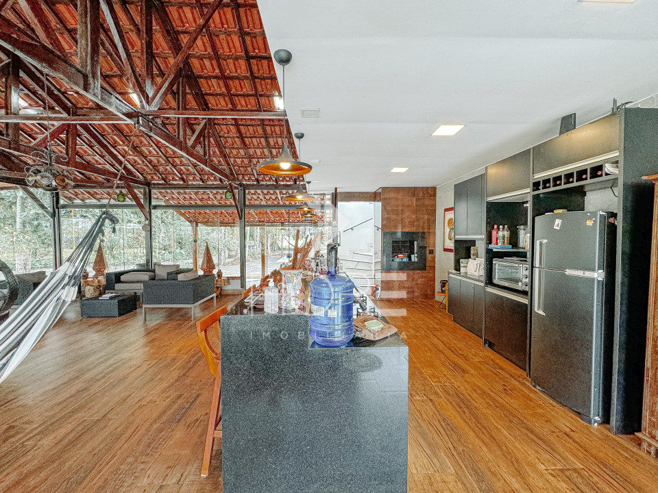 CHACARA DE 5000m² ALTO PADRÃO NO CONCOMINIO ITAUNA