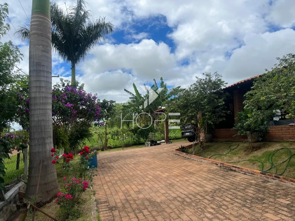 Imagens do imóveis Condomínio Chácaras Itaúna - chácara à venda com 3.500m² - 2 quartos - tanque de peixes - Ibiporã PR