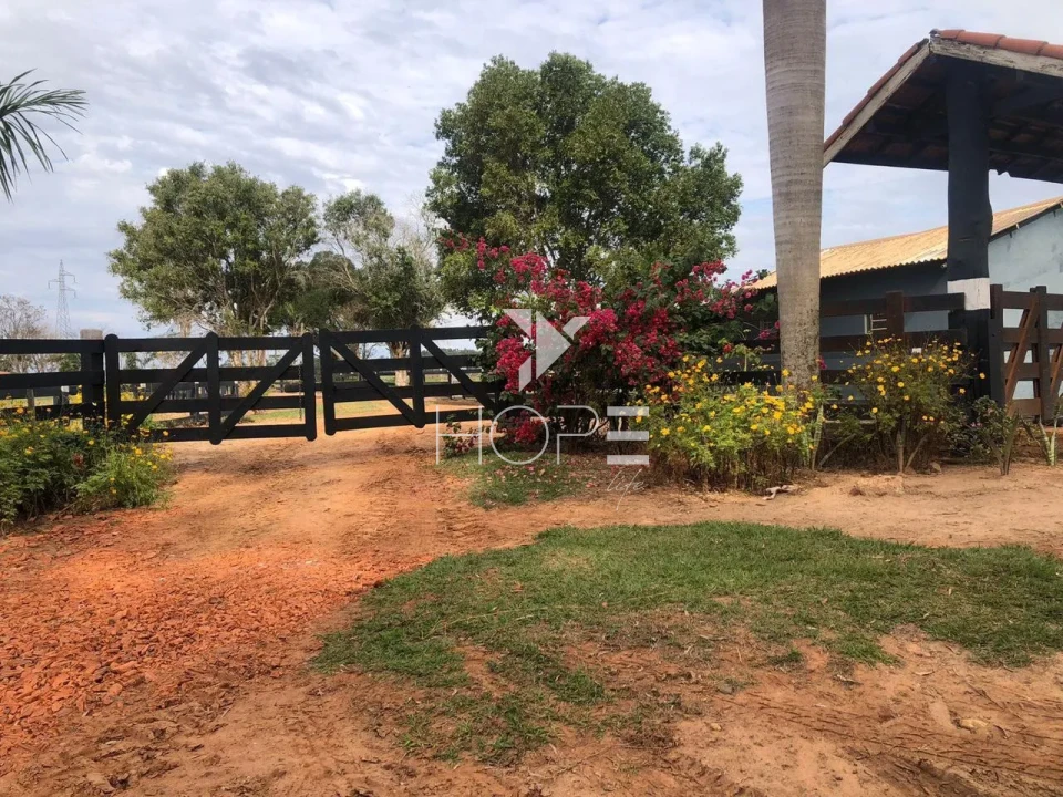 Imagens do imóveis Fazenda à venda com 57 alqueires - dupla aptidão - rio nos fundos - Batayporã MS