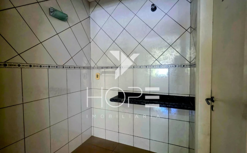 AMPLO ESPAÇO COMERCIAL  A VENDA - CENTRO - LONDRINA