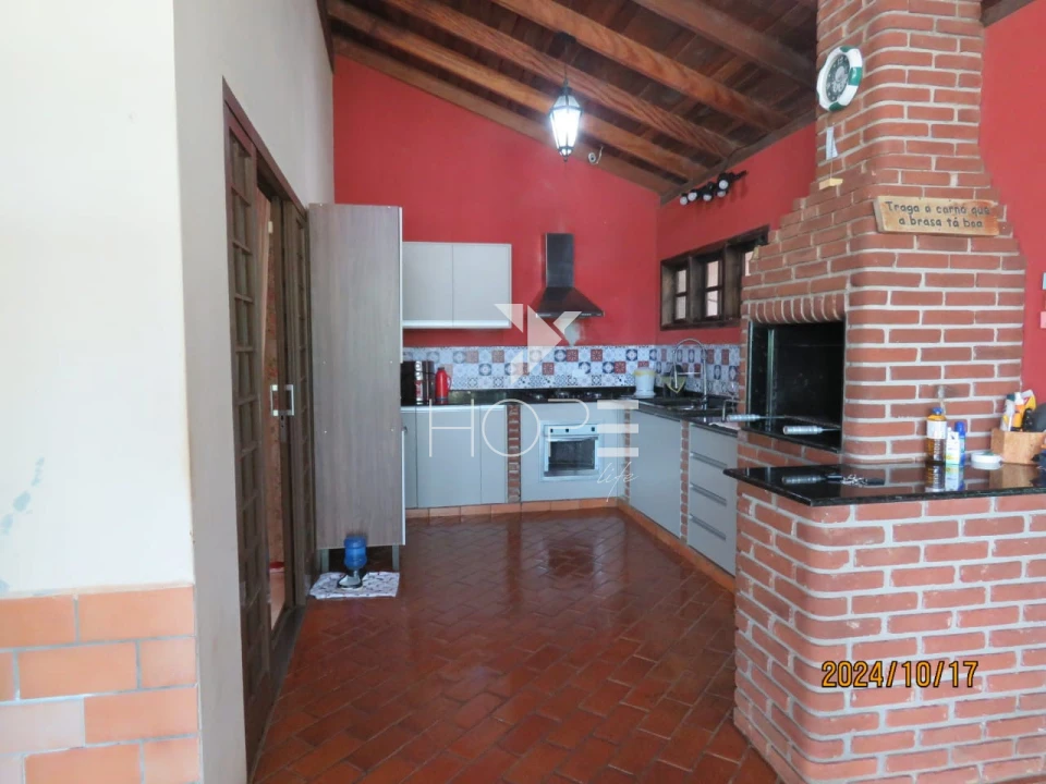 Imagens do imóveis Condominio de Chácaras Riviera do Poente - Chácara Molhada á Venda com 2632m² – 4 Quartos – Alvorada do Sul/PR