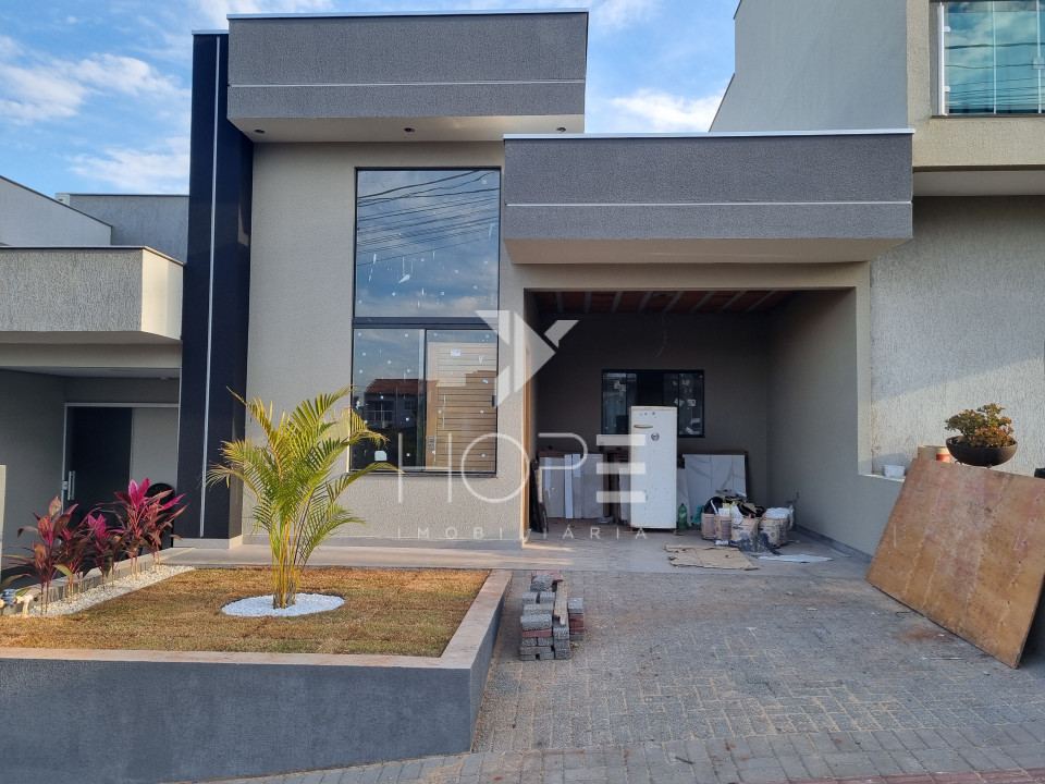 Imagens do imóveis CASA À VENDA EM CONDOMÍNIO NA ZONA NORTE
