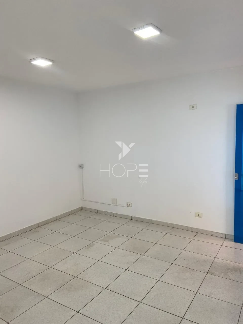 Barracão comercial para venda e locação com 650m² - terreno com 784m² - Bairro Andes - Londrina PR