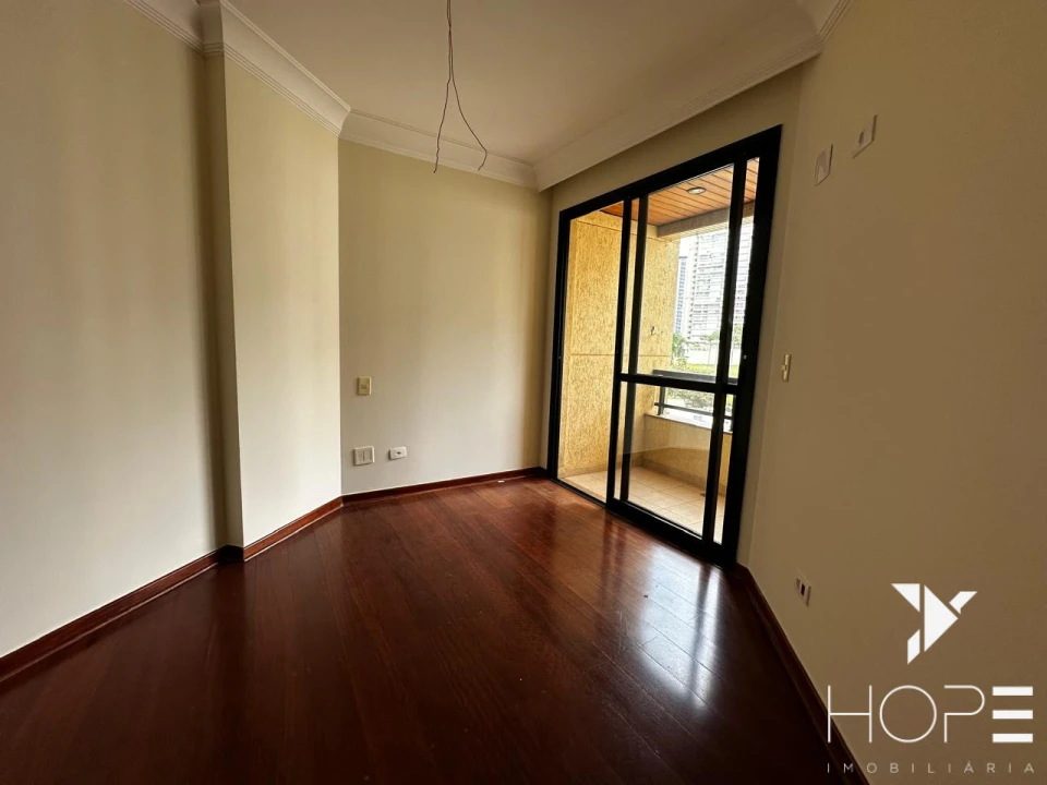 Apartamento à venda – 185 m² – Condomínio Bosque Wilmar Berbet – Gleba Fazenda Palhano – Londrina/PR