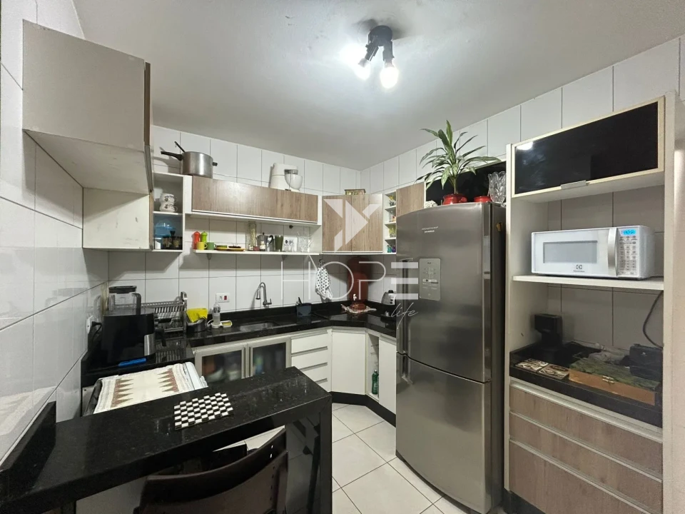 Imagens do imóveis Casa Geminada à venda com 126 m² - 3 quartos - 1 suíte - área gourmet - Zona Norte - Londrina PR