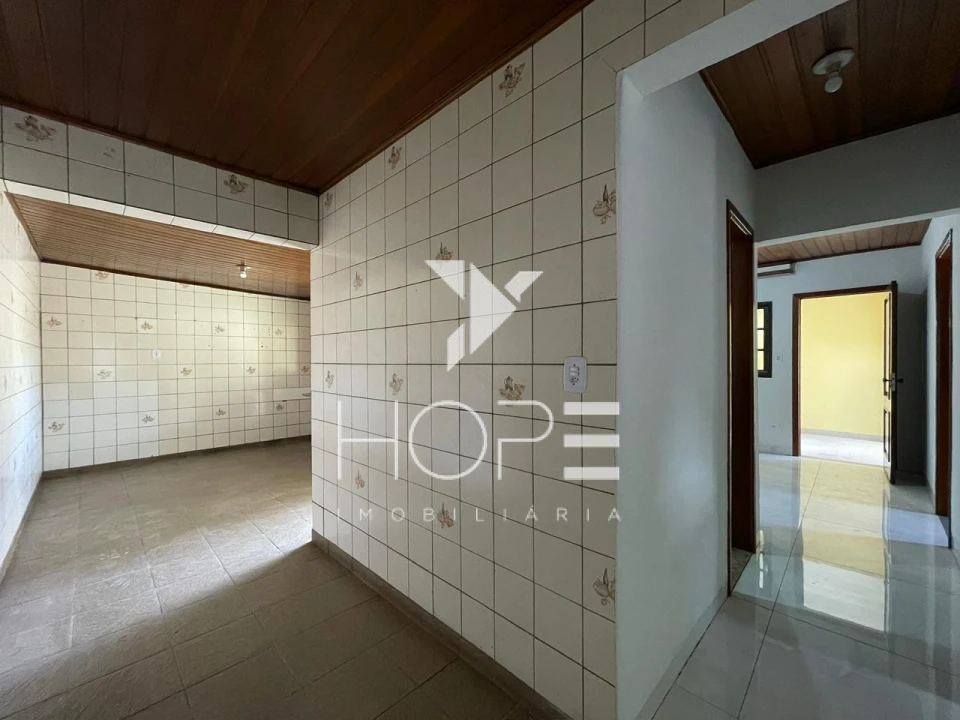 Imagens do imóveis Casa para Venda e Locação - 3 Quartos (1 Suíte) - Zona Norte - Londrina/PR