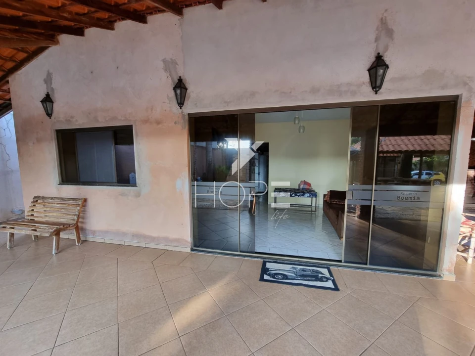 Imagens do imóveis Chácara à venda com 170 m² - 3 quartos - 2 banheiros -  3 vagas - Balneário Tibagi - Ibiporã/PR