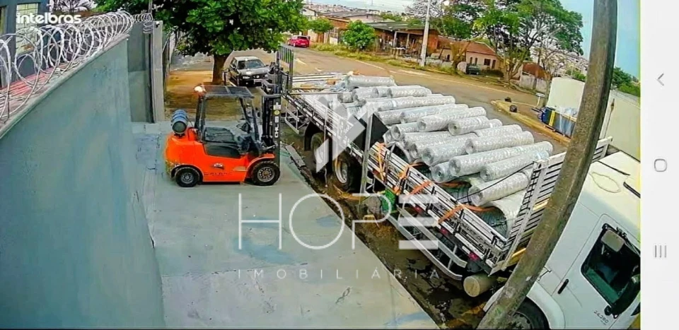 Barracão Comercial para Locação – 302 m² – Via Láctea – Londrina/PR