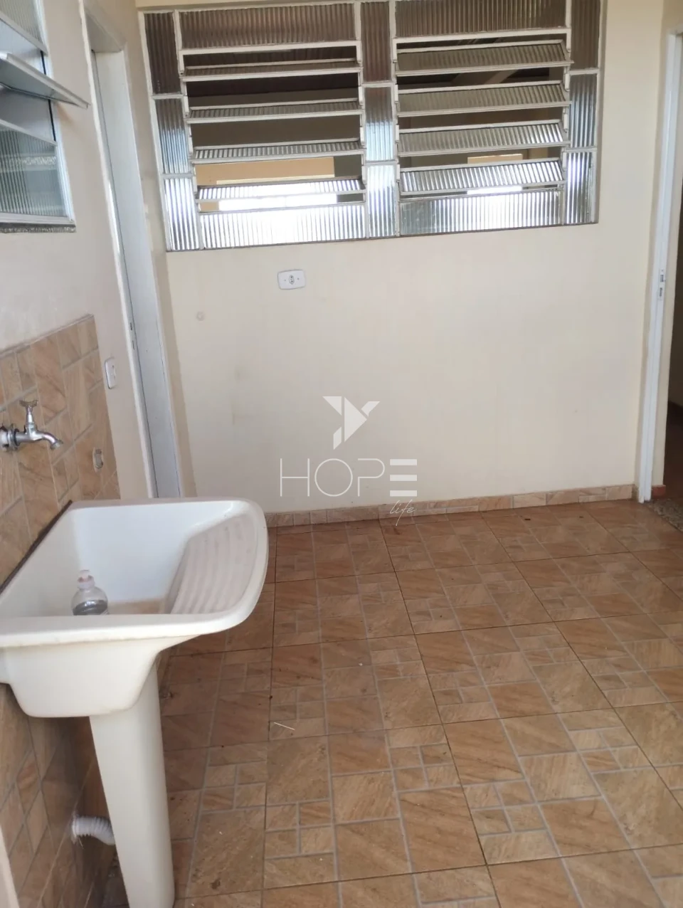 Imagens do imóveis Sobrado para locação com 3 quartos no Jardim Ideal – Zona Leste – Londrina/PR
