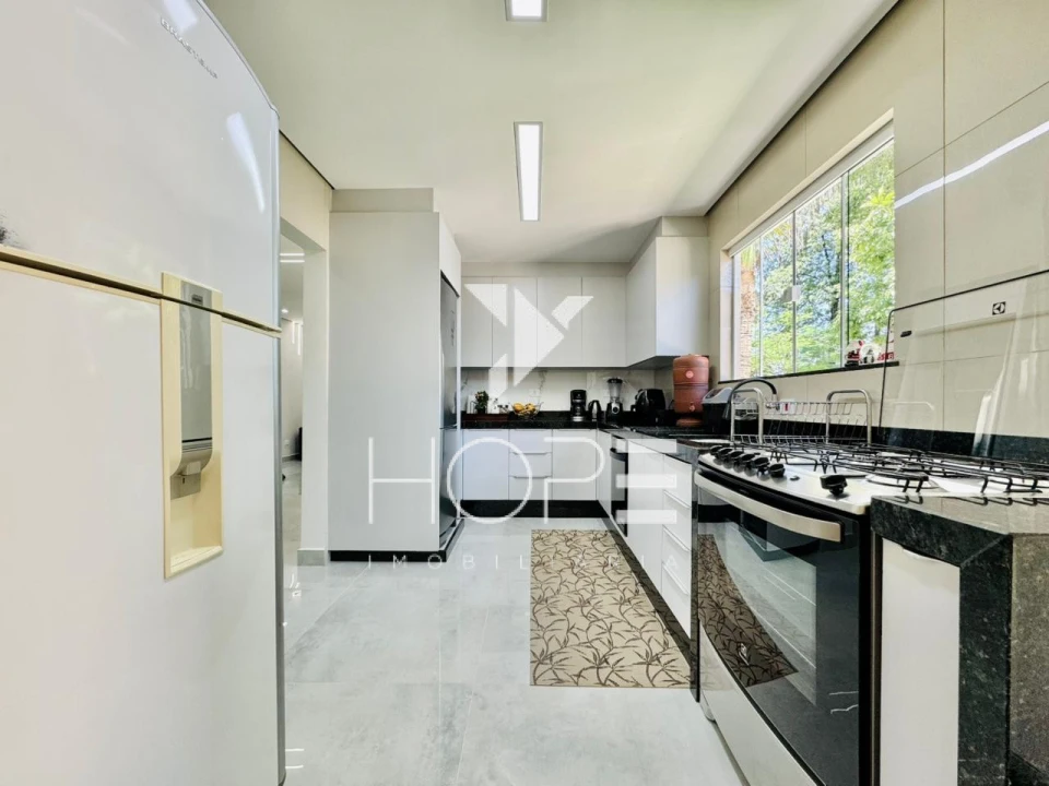 Imagens do imóveis Chácara à venda 450m² 4 quartos – Terreno 3.040m²– próxima ao Sun Lake Residence – Londrina