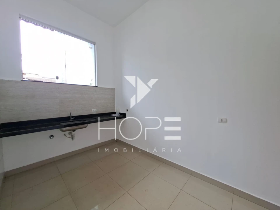 Imagens do imóveis Casa Geminada à Venda – Jardim Império do Sol – 3 Quartos (1 Suíte)