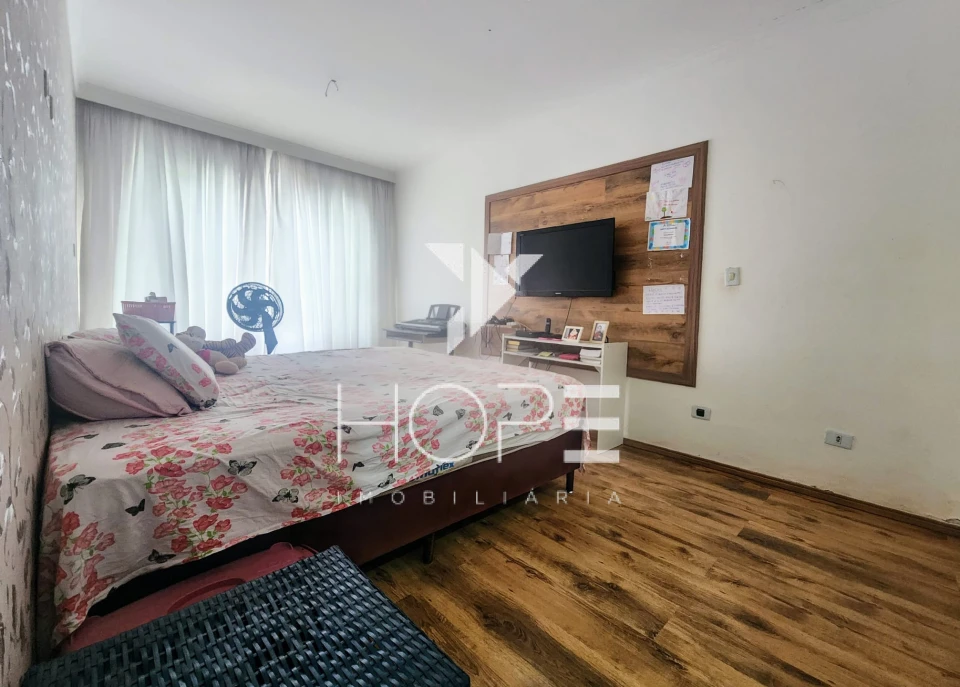 Casa com Edícula à Venda na Região Central de Londrina – Vila Larsen I / Vila Brasil