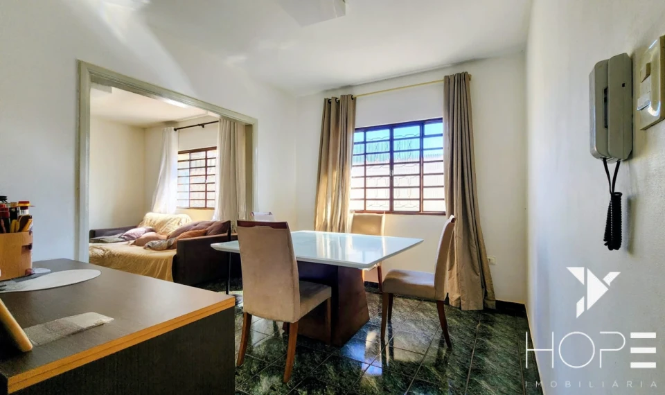 Imagens do imóveis Casa Térrea à Venda – 2 Quartos (1 Suíte) – 170m² – Jardim Califórnia – Londrina