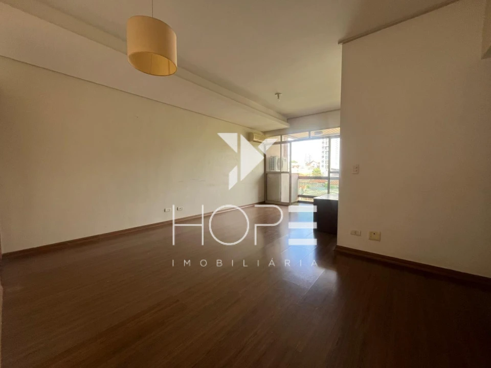 Imagens do imóveis Apartamento à Venda - 98 m² - Residencial Ilha do Sol - Região Central de Londrina PR - Sala Ampla com Sacada