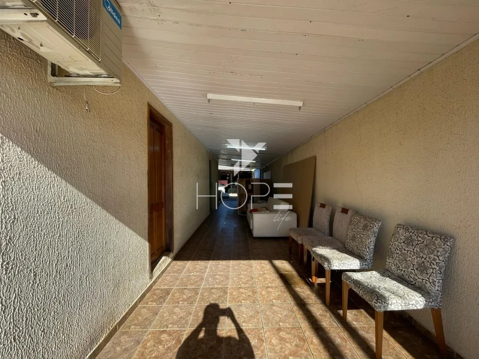 Imagens do imóveis Casa à venda com 375 m² - 2 quartos - 1 banheiro - 2 vagas - Jardim Silvino - Cambé PR