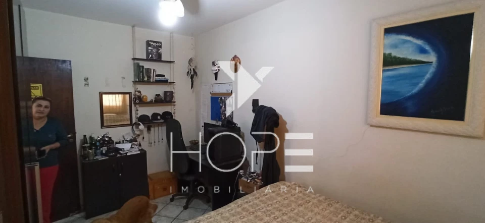 Imagens do imóveis Casa Térrea à Venda – 193m² – 4 Quartos (1 Suíte) – Vila Brasil – Região Central – Londrina/PR