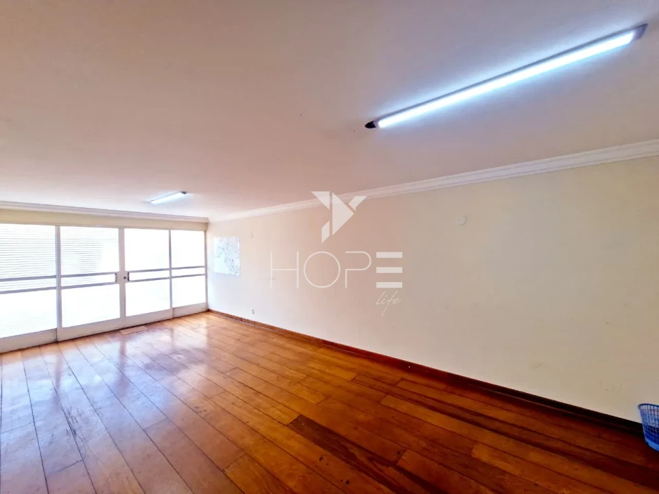 Imagens do imóveis Casa comercial à venda com 438 m² - próxima à Av. Higienópolis e Av. JK - Centro - Londrina PR