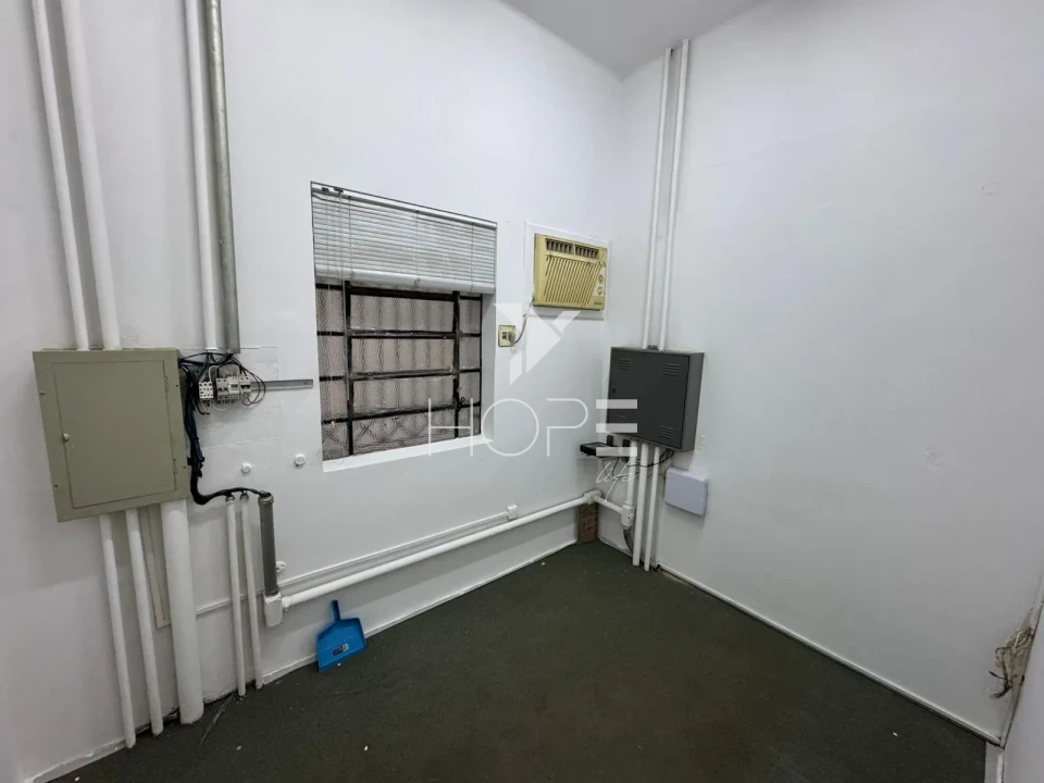 Imagens do imóveis Casa comercial com 260 m² - 6 vagas para clientes - edícula - Londrina PR