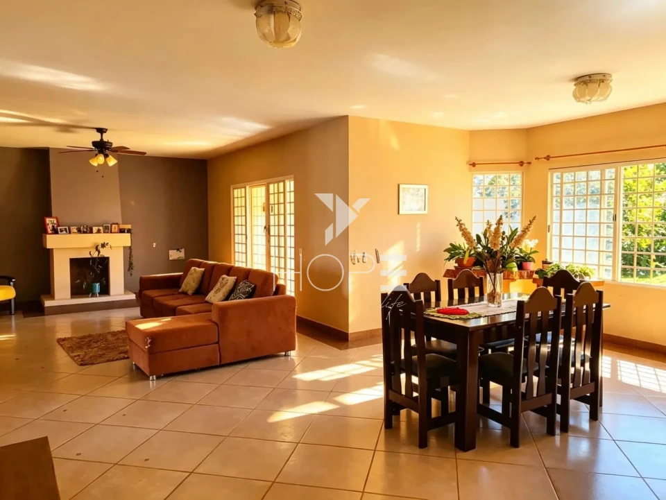 Imagens do imóveis Casa Térrea à Venda – 180m² – 3 Quartos (1 Suíte) – Vale dos Tucanos – Zona Sul – Londrina/PR