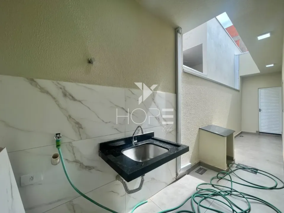 Imagens do imóveis Casa em Condomínio à Venda – 103m² – 3 Quartos (1 Suíte) – Condomínio Royal Norte – Heimtal – Zona Norte – Londrina/PR